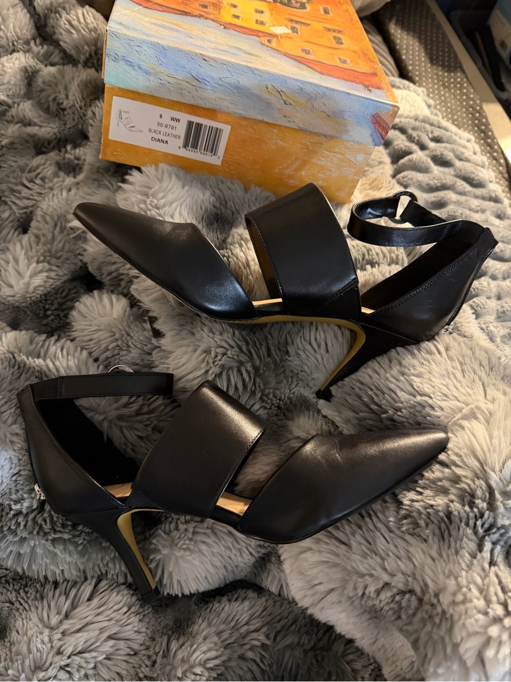 Bella Vita Diana Black Leather Pointed Ankle Strap Pump Heel 9WW NIB $50